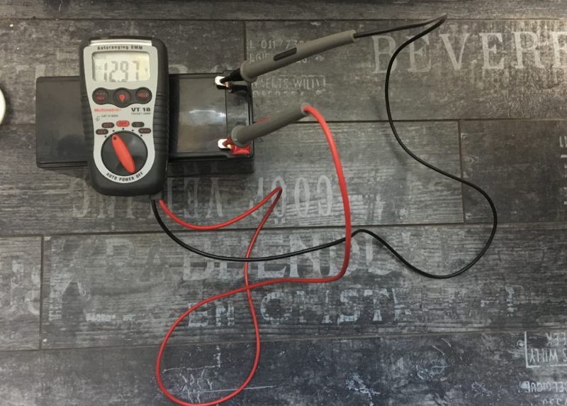 Lumière de voltmètre d'essai de jauge de testeur de circuit de moto de  voiture automatique chaud